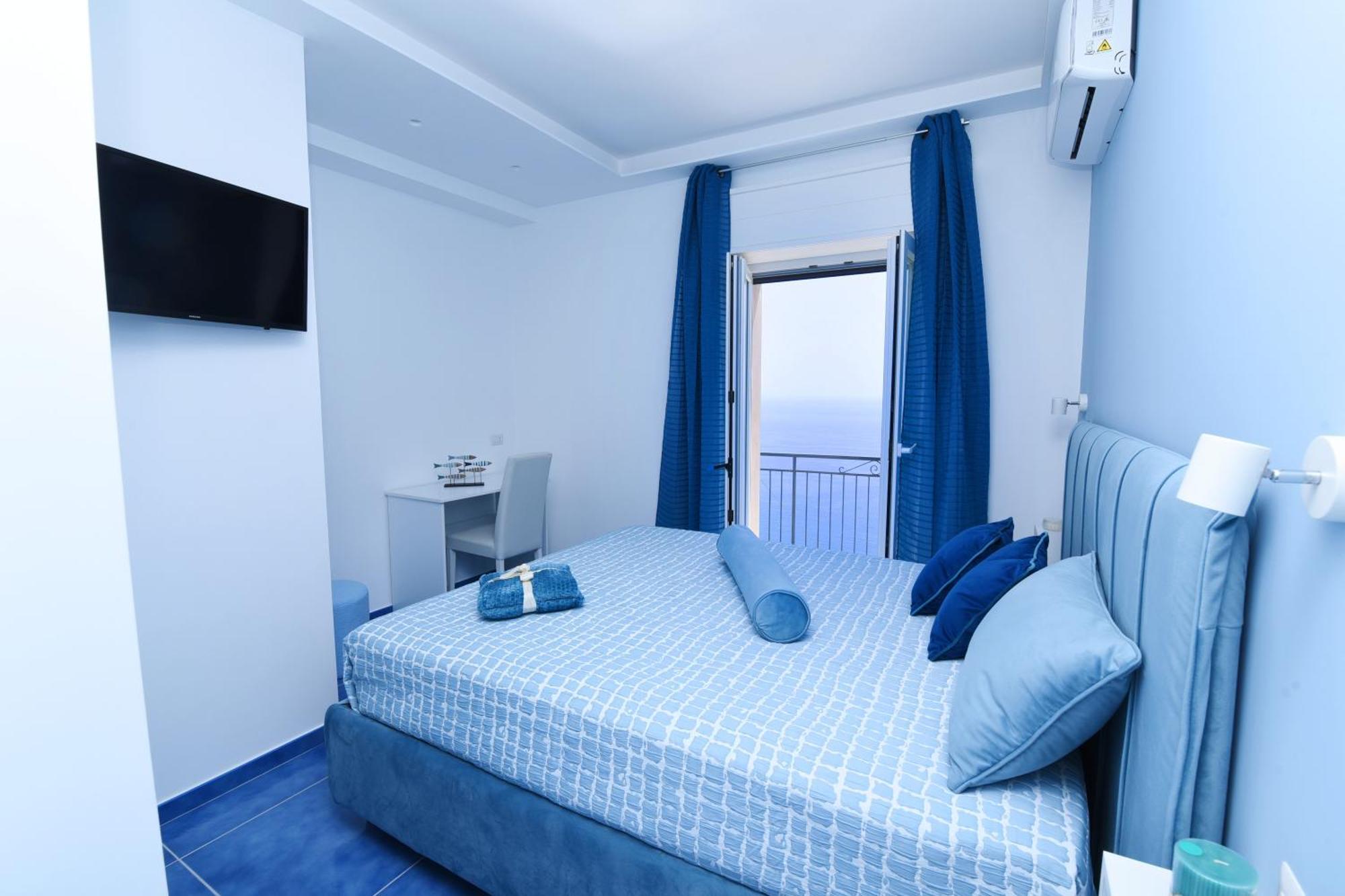 B&B Blue View Furore Exterior photo
